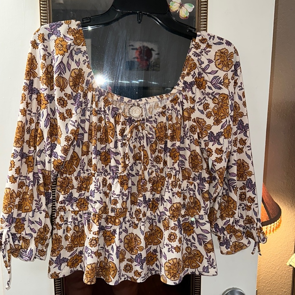TRUSELES MEDUIM BLOUSE PASELY FLORAL